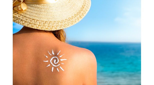 Benefici del sole: perché fa così bene e come esporsi in estate