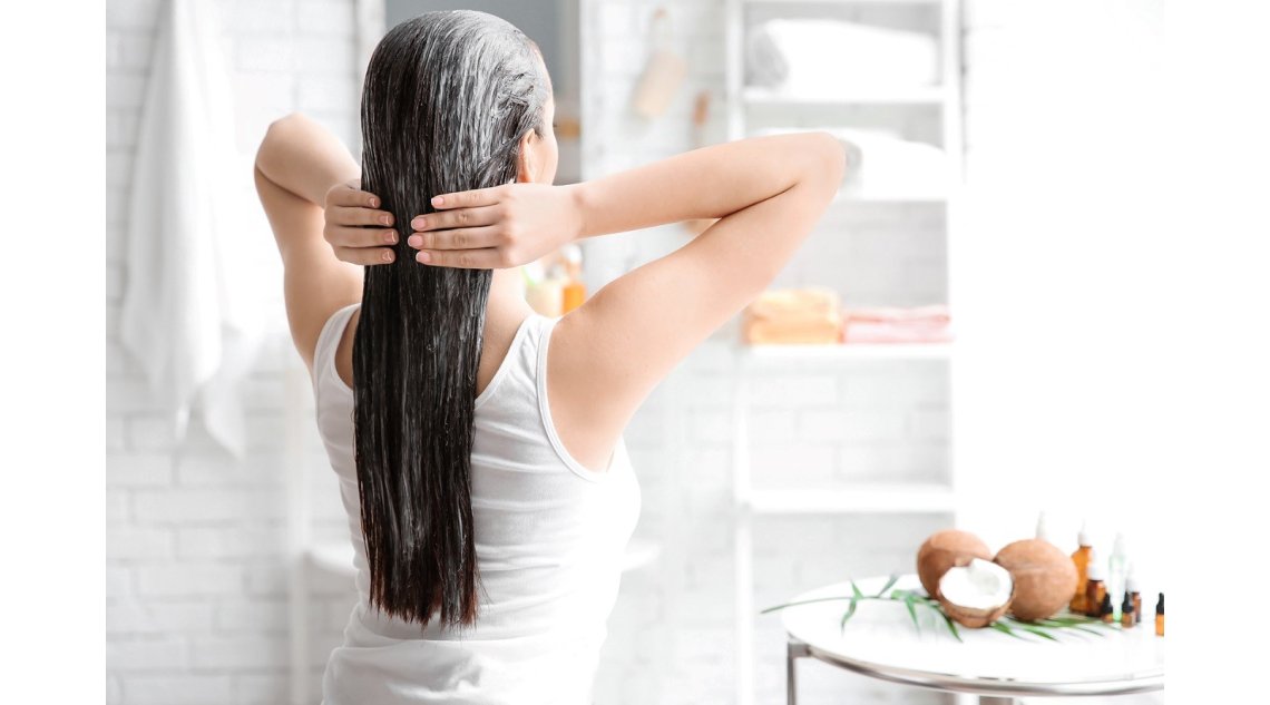 5 rimedi per capelli secchi da provare in estate